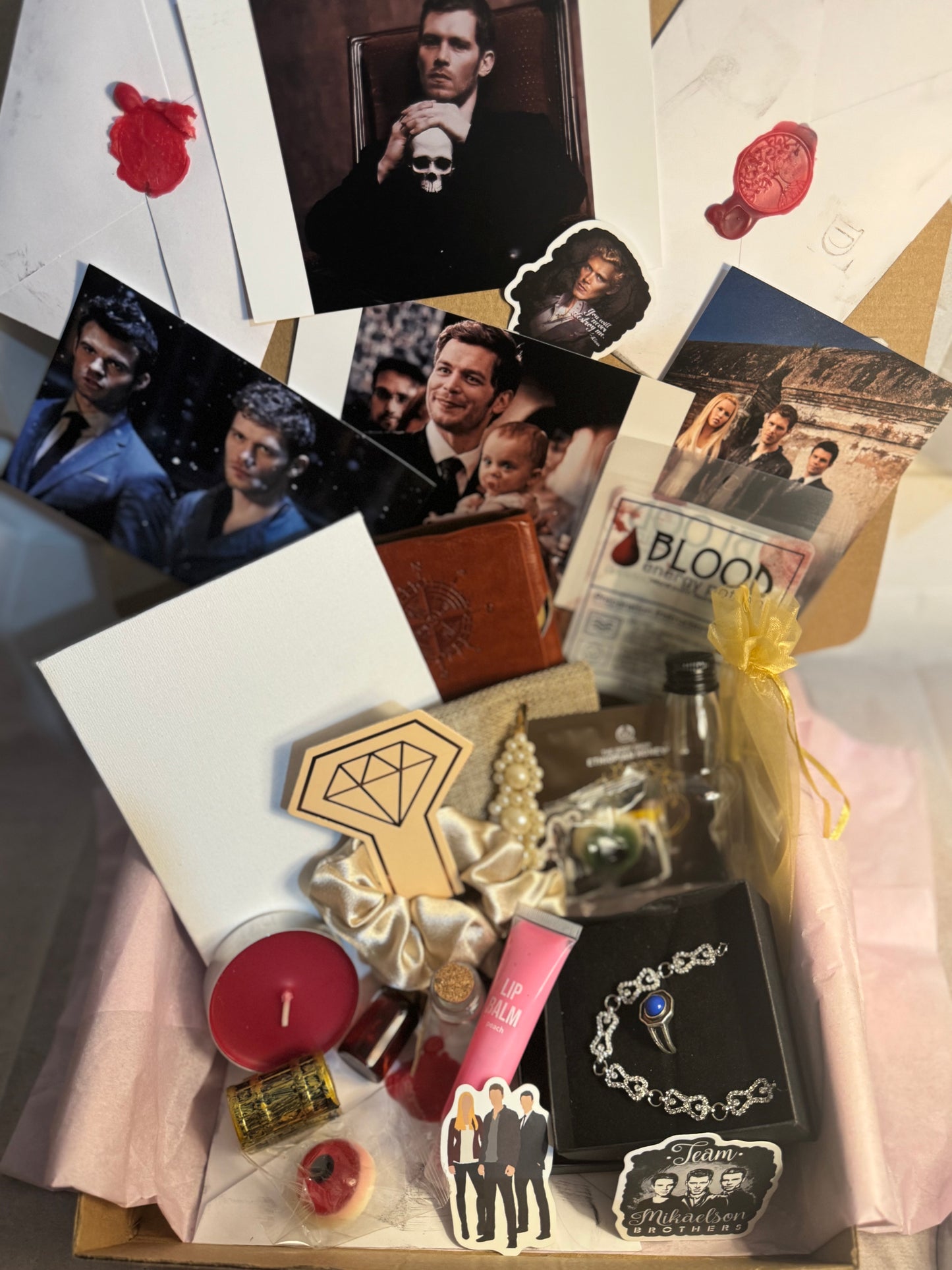 Klaus's Gift Box